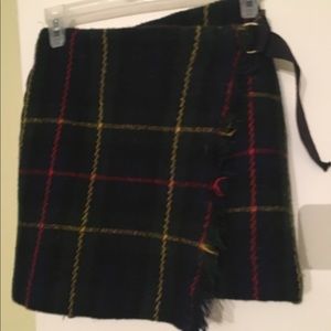 Super cute & fashionable skirt/ kilt